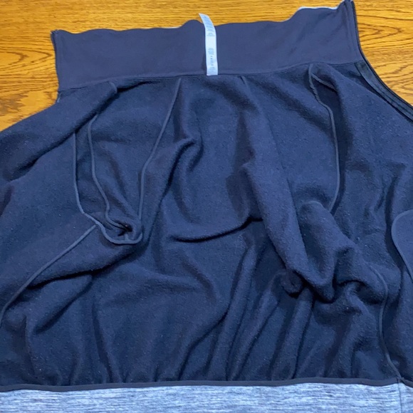 Lululemon Snuggle Up Jacket 12 Heathered Black Full Zip Close w/ Zipper Pockets - Picture 12 of 15